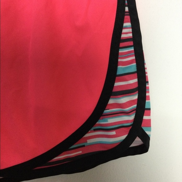 Women's Tek Gear Performance Small 4 - 6 Shorts Athletic Running Neon Pink NWOT - Picture 5 of 8